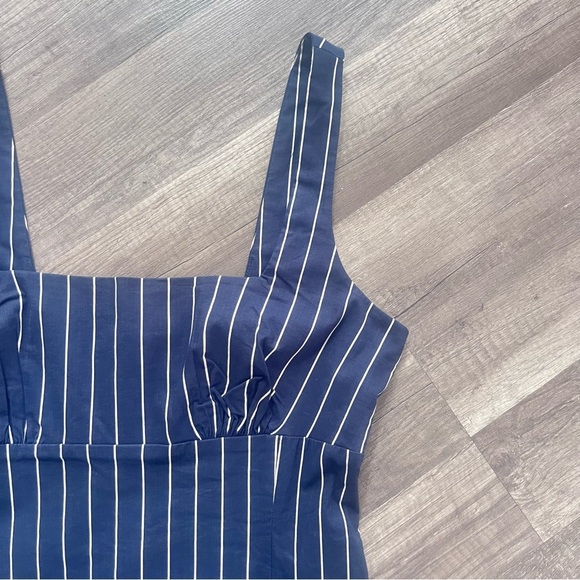 Anthropologie Slim Square-Neck Slit Midi Dress Size M - Picture 6 of 15